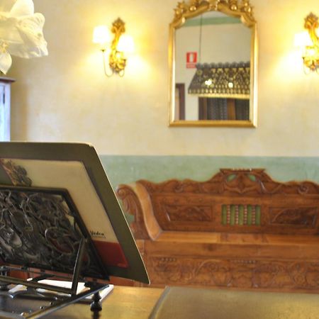 El Rincon De Las Descalzas Carmona  Interior foto